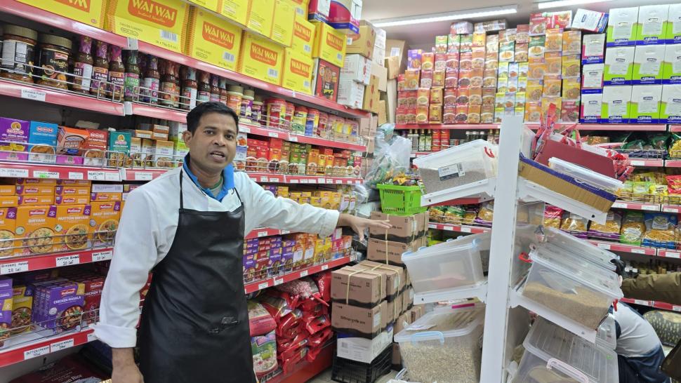 Cum a ajuns Oborul "acasă" pentru muncitorii din Asia. Micii sfârâie astăzi lângă curry si lapte de cocos 1020385