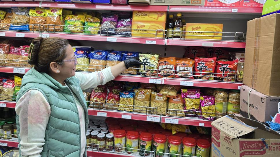 Cum a ajuns Oborul "acasă" pentru muncitorii din Asia. Micii sfârâie astăzi lângă curry si lapte de cocos 1020389