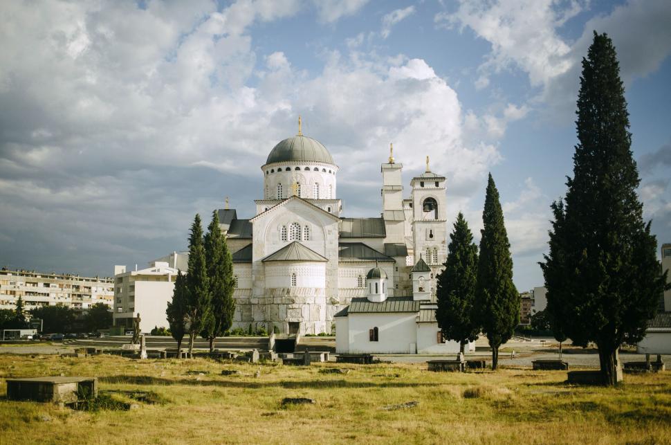 "Marea migrație a milionarilor" în cel mai nou paradis fiscal. E în Europa și a ajuns mai atractiv decât Emiratele Arabe sau SUA 1019698