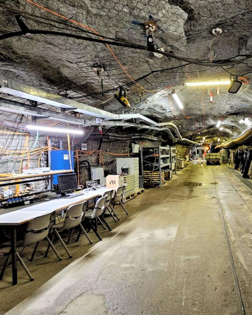 Cercetătorii provoacă intențional cutremure, sub Alpi, ca să înțeleagă ce se întâmplă înainte ca un seism să lovească 1020805