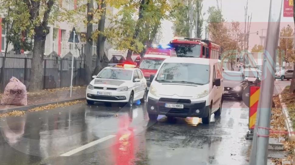 Liceul „Theodor Pallady” din București a fost evacuat de urgență: ISU confirmă o scurgere de gaz în zonă. Elevi au fost trimiși acasă 1020883