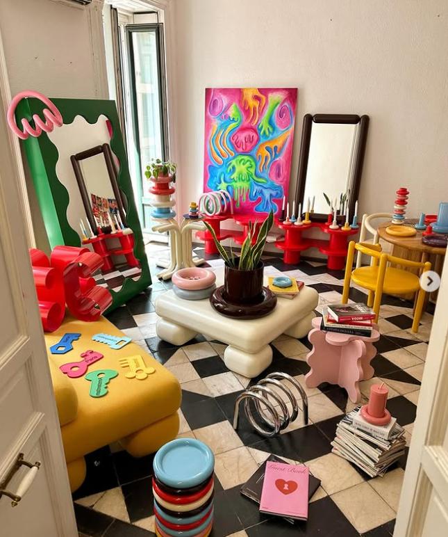 Este celebru și bogat, dar locuiește într-un apartament de 30 mp. Cum a cucerit lumea un designer cu o poză pusă pe Instagram 1021033