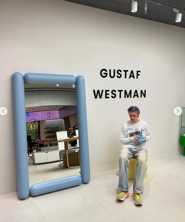 Este celebru și bogat, dar locuiește într-un apartament de 30 mp. Cum a cucerit lumea un designer cu o poză pusă pe Instagram 1021045