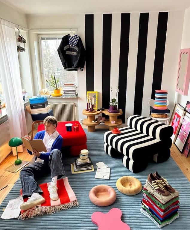 Este celebru și bogat, dar locuiește într-un apartament de 30 mp. Cum a cucerit lumea un designer cu o poză pusă pe Instagram 1021046