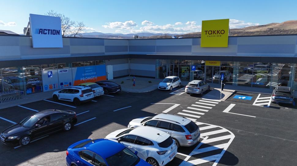 Fostul fotbalist Gică Popescu a deschis un mall în Hunedoara. Cum arată "GP Plaza" 1021229