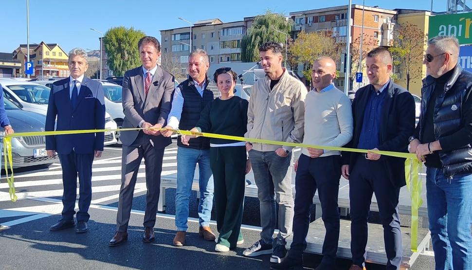 Fostul fotbalist Gică Popescu a deschis un mall în Hunedoara. Cum arată "GP Plaza" 1021231