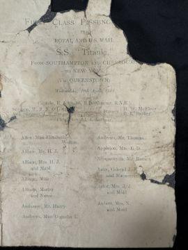 Singura listă de pasageri care a rămas după naufragiul Titanicului va fi scoasă la licitaţie. Cui i-a aparținut și cum a fost găsită 1021084