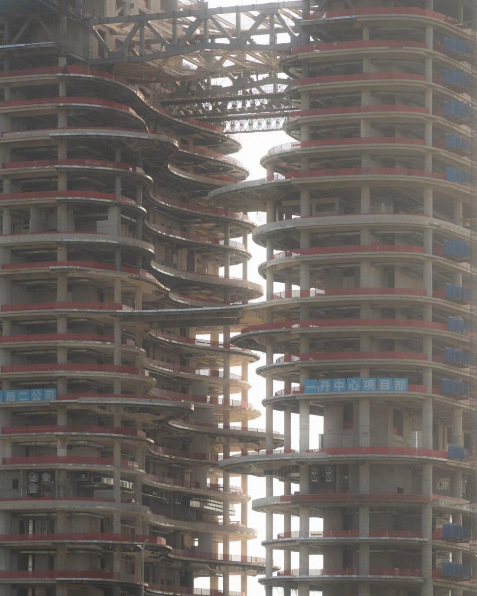 Două turnuri care se unesc în vârf, inspirate de munți şi canioane, se construiesc în Shenzen. Cum va arăta Yidan Center 1021406