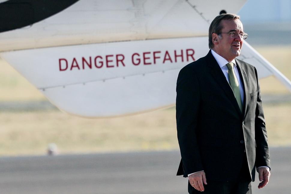 Germania primește noul avion-santinelă Poseidon. Rolul acestuia este să vâneze submarinele lui Putin 1021954