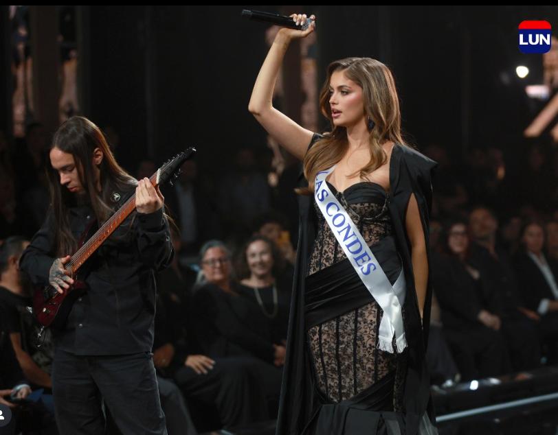 Moment viral la Miss World Chile 2025. În rochie de gală, o concurentă a cântat o piesă death metal și a uimit publicul cu vocea ei 1021937