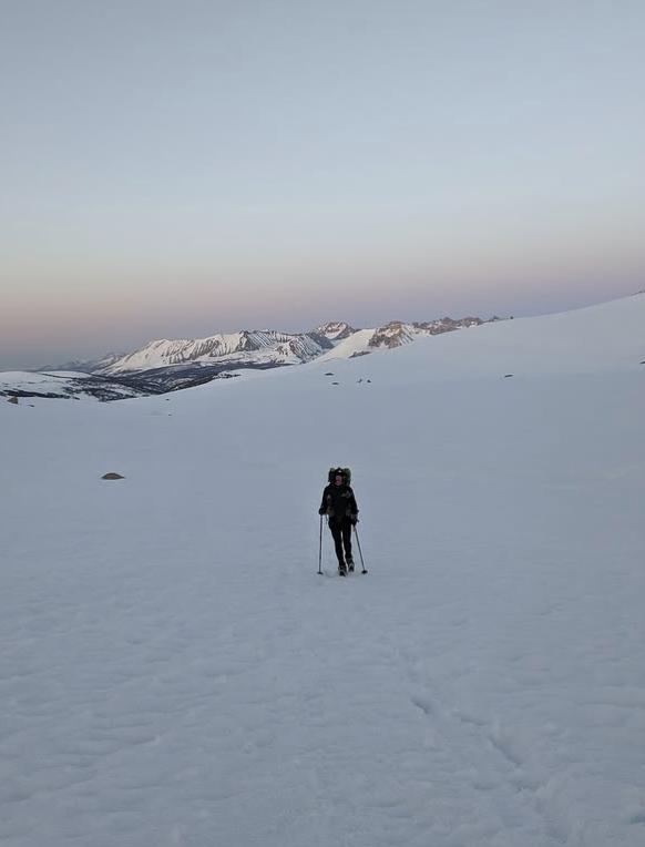 A renunțat la birou ca să meargă 5.600 de km. Povestea primei femei care a parcurs două trasee montane dificile în America de Nord 1022089