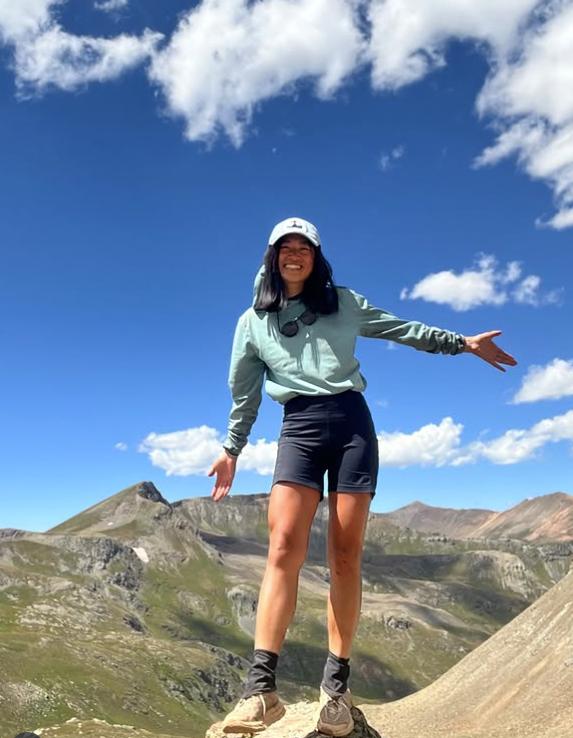 A renunțat la birou ca să meargă 5.600 de km. Povestea primei femei care a parcurs două trasee montane dificile în America de Nord 1022095