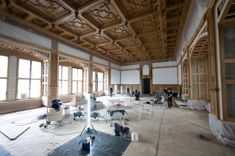 Cum a reconstruit Dresda palatul regal distrus de bombardamentul din 1945. Restauratorii au folosit tehnici de acum sute de ani 1022208