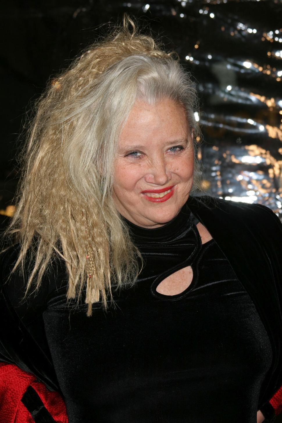 Actrița Sally Kirkland, câștigătoare a unui Glob de Aur, a murit la 84 de ani. Suferise răni grave după ce a căzut în duş, luna trecută 1022663