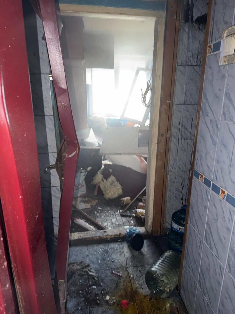 Explozie urmată de incendiu într-un bloc din Balș: Există victime. Mai multe garsoniere au fost distruse 1023043