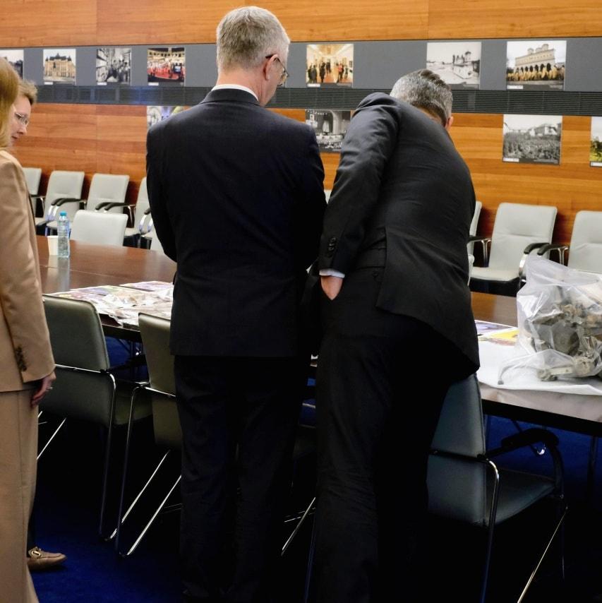 Ambasadorul rus a fost convocat la MAE. I s-au pus în față fragmente din drona căzută în România 1023531