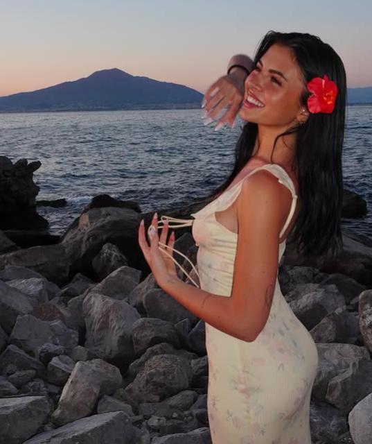 Revoltă în Italia după ce s-a aflat ce a făcut o vedetă de pe rețelele sociale urmărită de peste 2 milioane de oameni 1023419