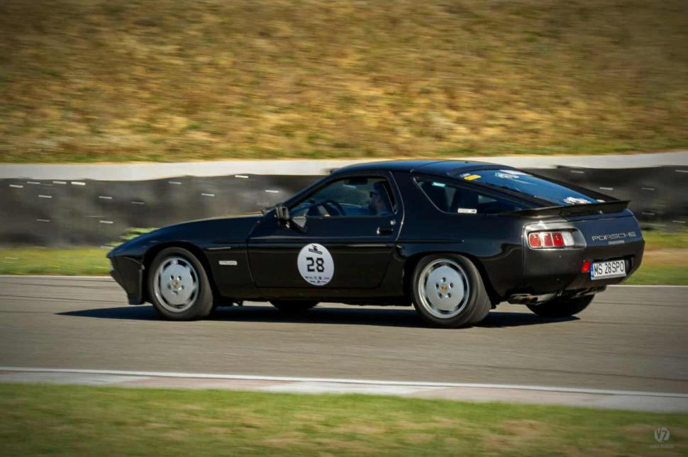 Cum arată cele 15 maşini istorice care vor lua startul la "Totul pe Noapte", primul raliu retro, de regularitate, pe timp de noapte 1023739