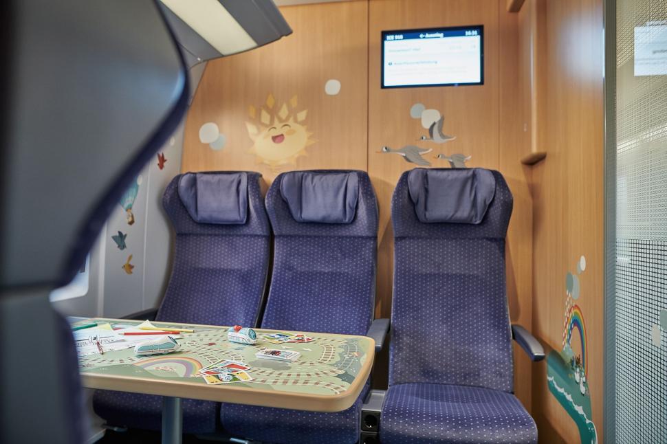 Cum arată trenurile de mare viteză din Egipt, care circulă cu 250 km/h și care străbat deșertul  1023657