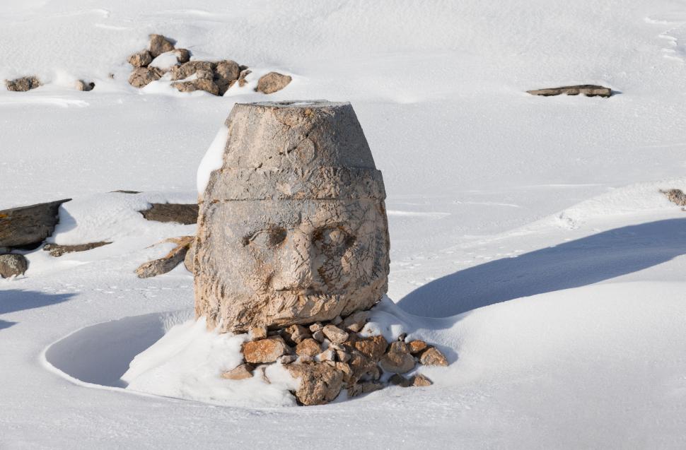 Povestea regelui care și-a ridicat propriul templu al nemuririi. Muntele Nemrut ascunde un mister vechi de 2.000 de ani 1022854