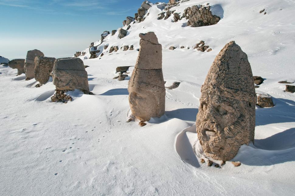 Povestea regelui care și-a ridicat propriul templu al nemuririi. Muntele Nemrut ascunde un mister vechi de 2.000 de ani 1022855