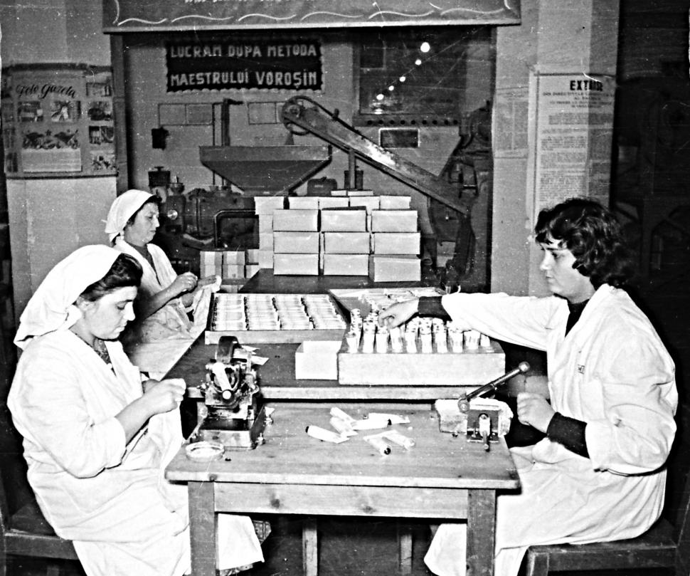 Așa arăta fabrica Nivea din Brașov, în 1954: Imagini de arhivă și istoria fascinantă a cunoscutului laborator de creme din România 1023060