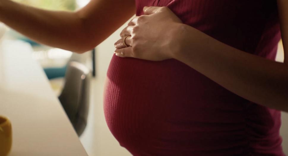 O companie de AI a lansat o aplicație prin care poți vorbi cu oamenii dragi care au murit. Un fost star Disney e fondatorul 1023961