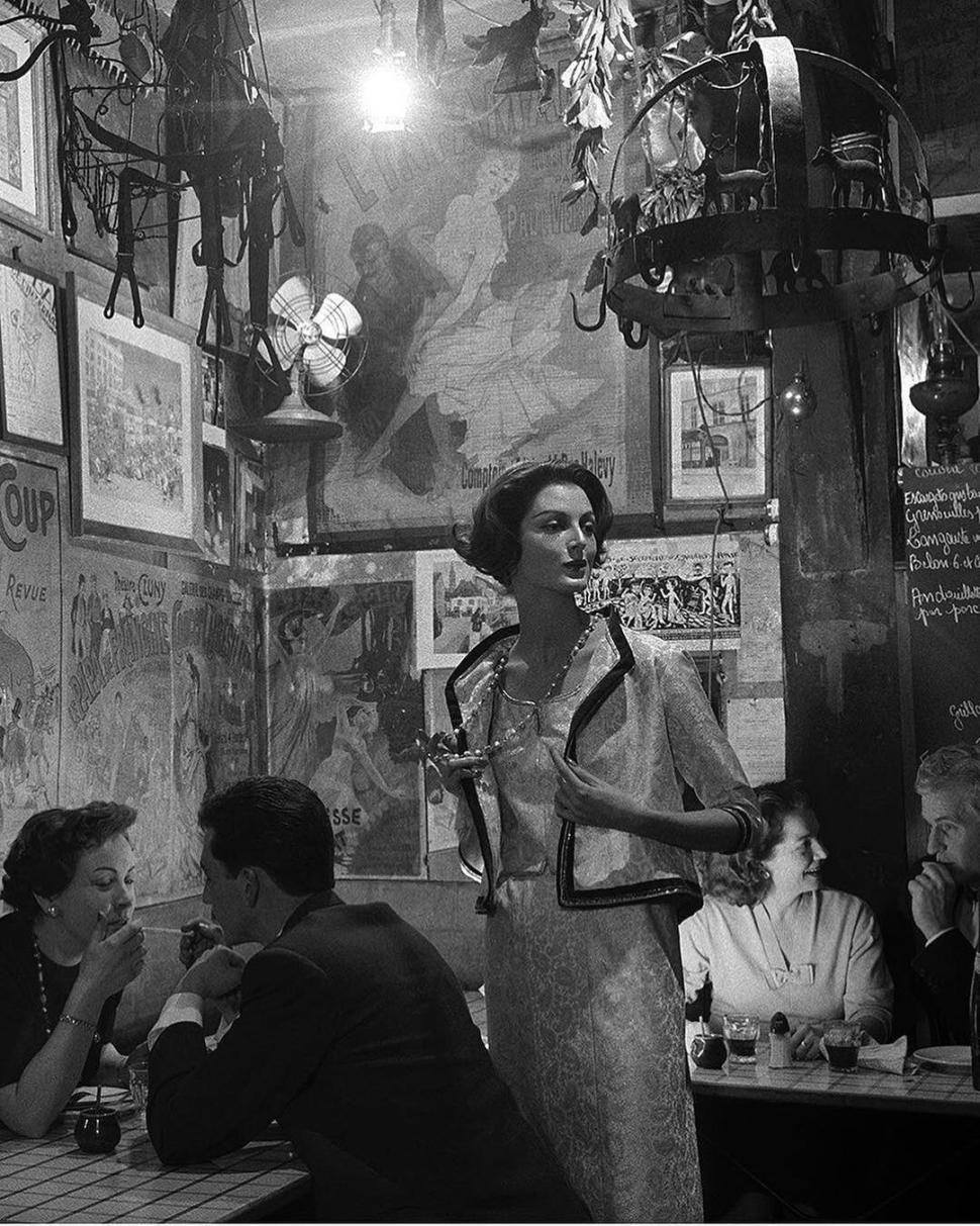 Carmen are 94 de ani și încă lucrează ca fotomodel. A apărut de curând pe coperta Vogue 1024356