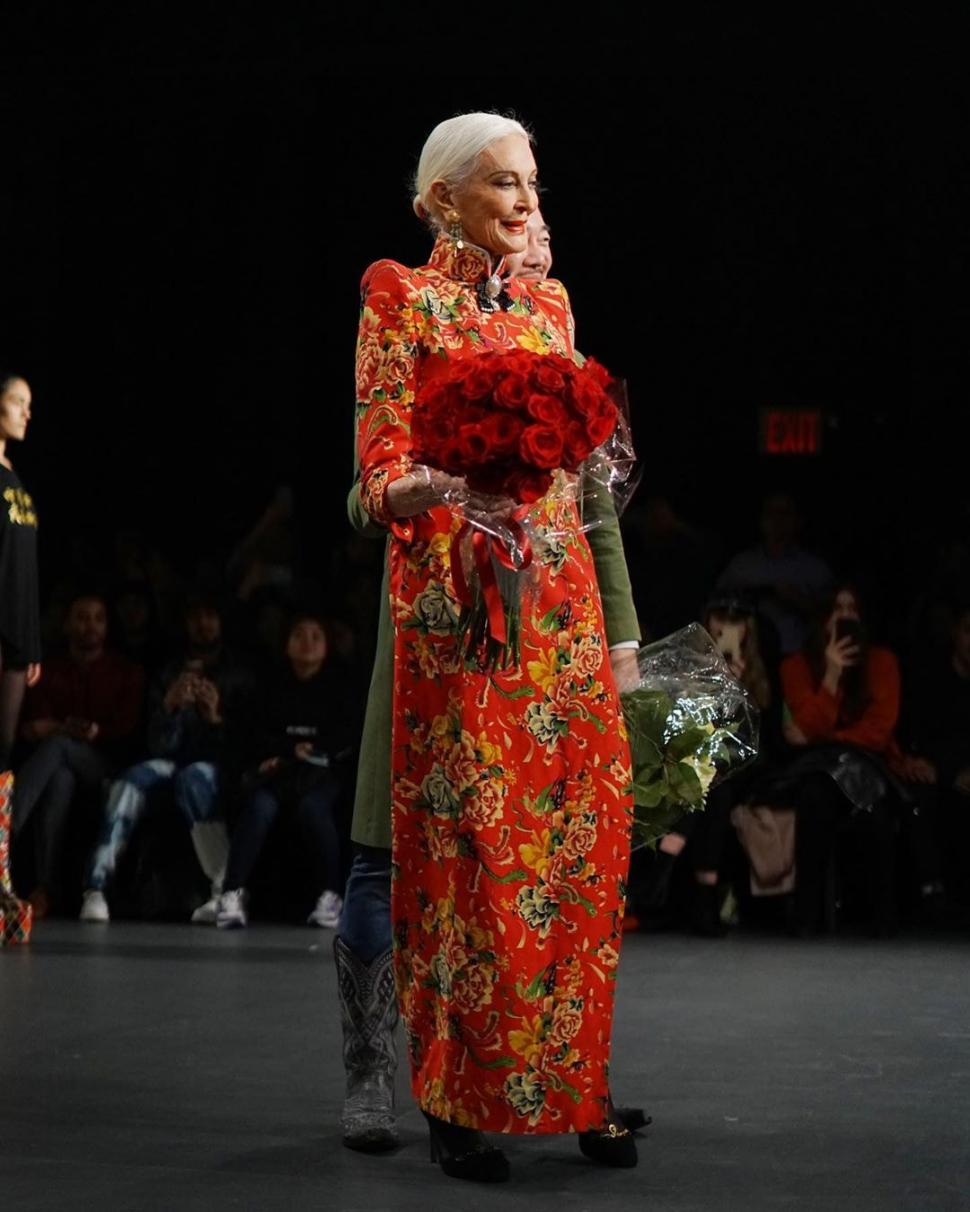 Carmen are 94 de ani și încă lucrează ca fotomodel. A apărut de curând pe coperta Vogue 1024366