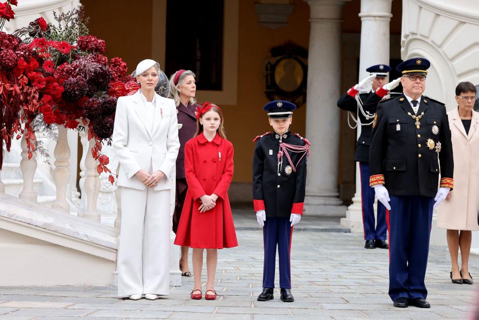 Familia princiară din Monaco, apariție rară de Ziua Națională: Imagini cu Prințesa Charlene, Prințul Albert și gemenii lor de zece ani 1024725