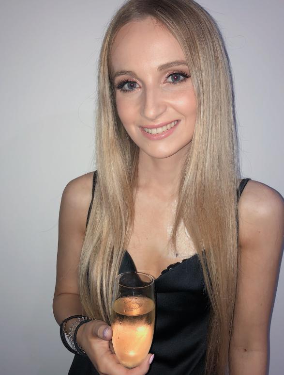 „Vă rog, lăsați-mă să plec”. O tânără de 25 de ani cu o boală rară aflată în fază terminală a decis să moară „în propriile condiții” 1024892