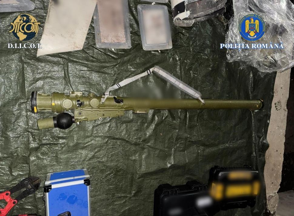 Imagini cu rachetele antitanc din camionul oprit la granița cu R. Moldova. Erau declarate fier vechi și mergeau în Israel 1025309