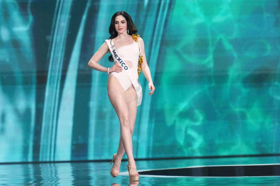 Miss Mexic a fost aleasă Miss Univers. Fatima Bosch a atras atenția lumii încă de la început după un scandal de proporții 1025123