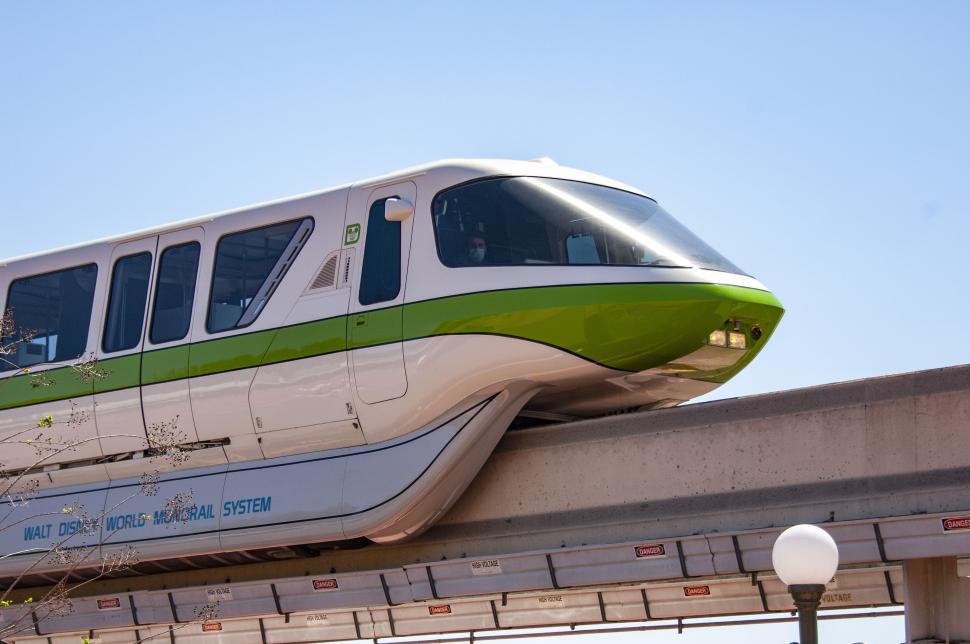 Primul oraș din România care ar putea avea tren suspendat. Proiectul, susținut cu finanțare europeană 1025205