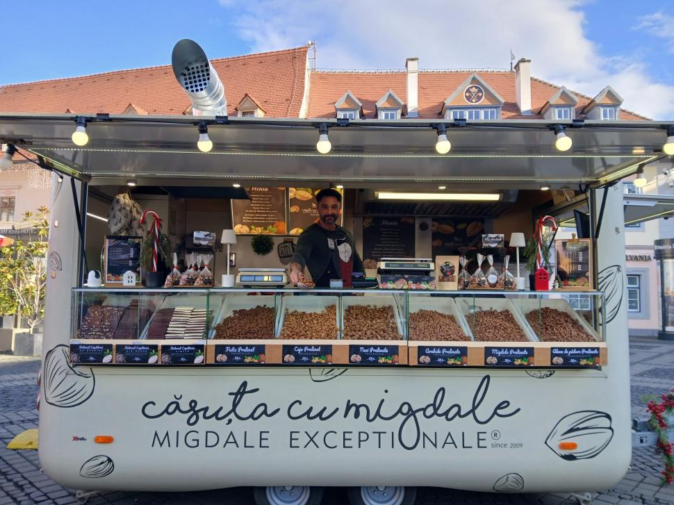 Am fost la târgul de Crăciun din Sibiu. Totul despre ediția din 2025. Plus: cât costă, de fapt, cartoful spiralat 1025233