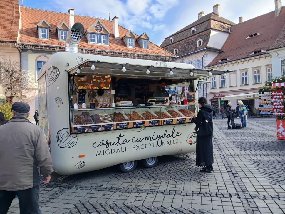 Am fost la târgul de Crăciun din Sibiu. Totul despre ediția din 2025. Plus: cât costă, de fapt, cartoful spiralat 1025238