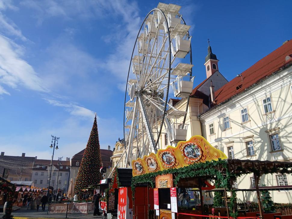 Am fost la târgul de Crăciun din Sibiu. Totul despre ediția din 2025. Plus: cât costă, de fapt, cartoful spiralat 1025246