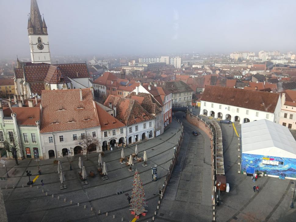 Am fost la târgul de Crăciun din Sibiu. Totul despre ediția din 2025. Plus: cât costă, de fapt, cartoful spiralat 1025251