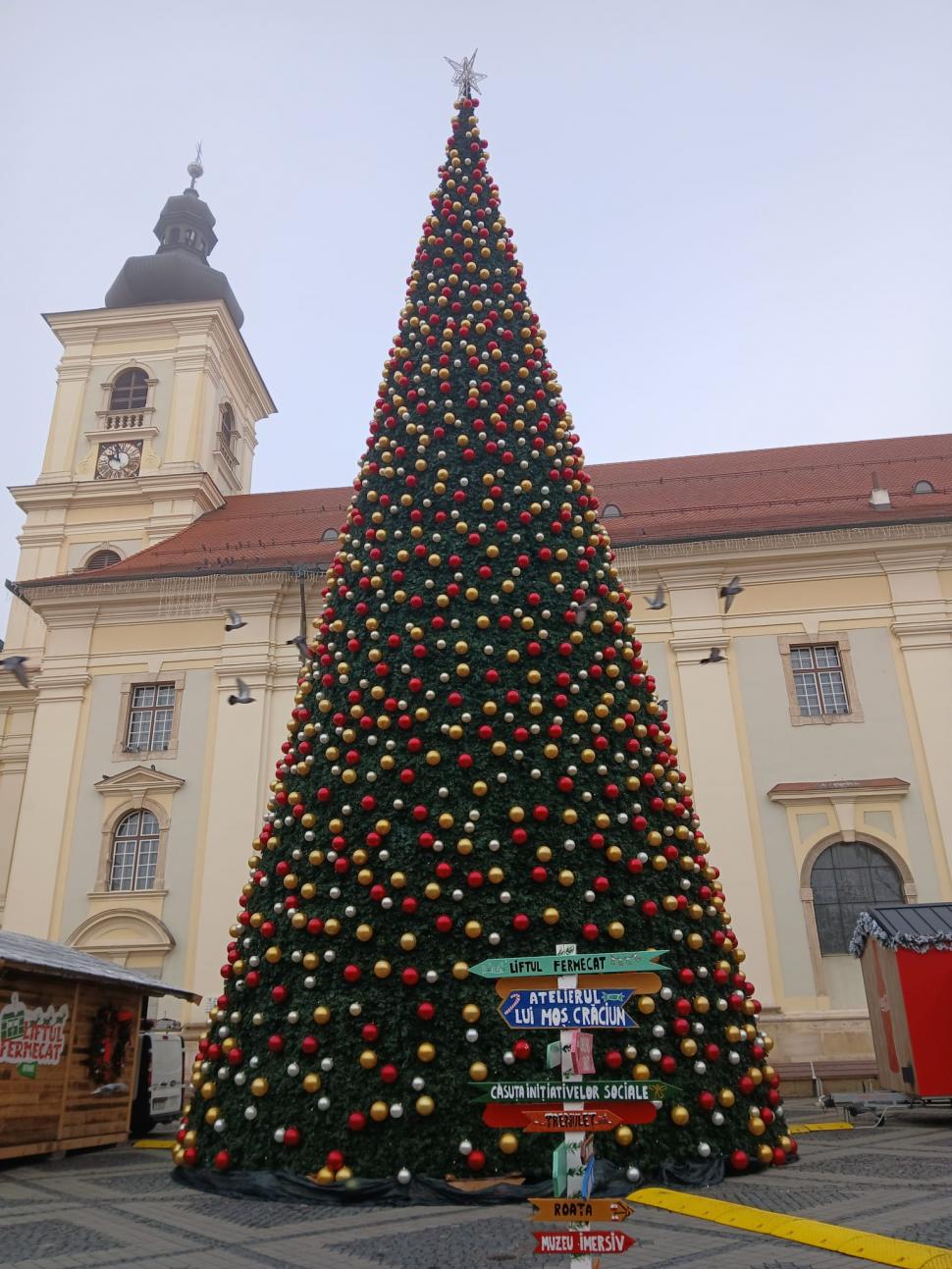 Am fost la târgul de Crăciun din Sibiu. Totul despre ediția din 2025. Plus: cât costă, de fapt, cartoful spiralat 1025255