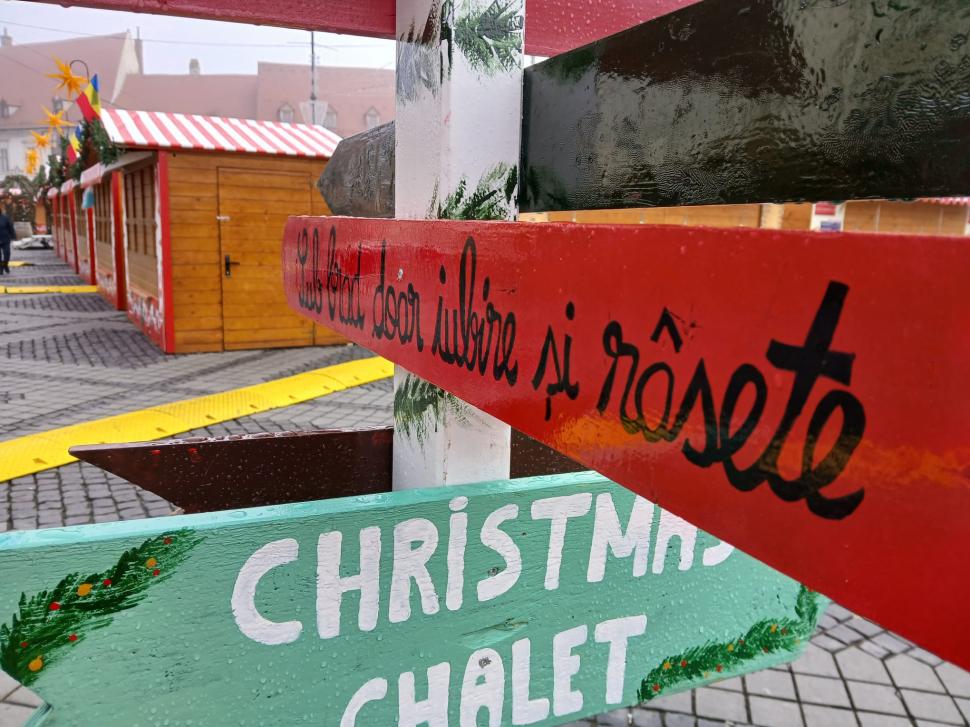 Am fost la târgul de Crăciun din Sibiu. Totul despre ediția din 2025. Plus: cât costă, de fapt, cartoful spiralat 1025256