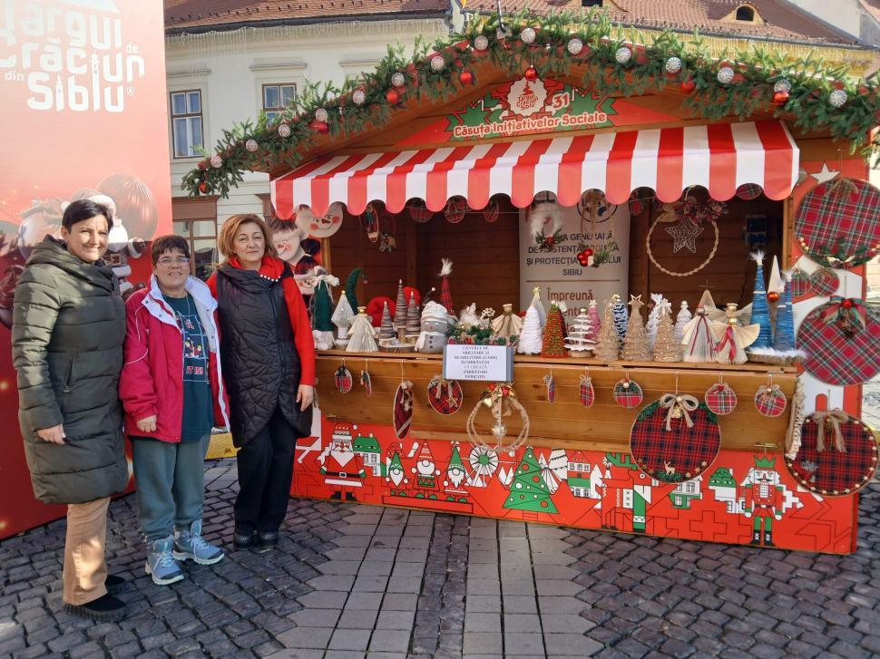 Am fost la târgul de Crăciun din Sibiu. Totul despre ediția din 2025. Plus: cât costă, de fapt, cartoful spiralat 1025291
