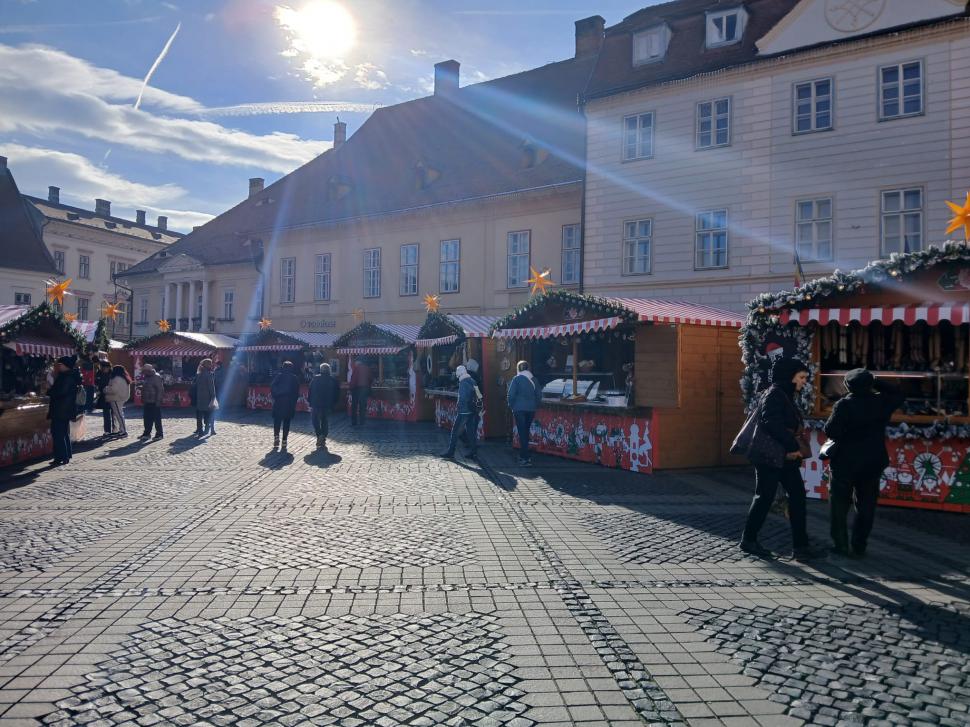 Am fost la târgul de Crăciun din Sibiu. Totul despre ediția din 2025. Plus: cât costă, de fapt, cartoful spiralat 1025298