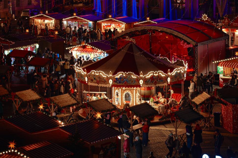 Am fost la târgul de Crăciun din Sibiu. Totul despre ediția din 2025. Plus: cât costă, de fapt, cartoful spiralat 1025401