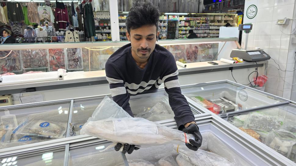 Magazinele neștiute din București unde se vând legume și fructe despre care nu știai că există. Plus pește Rohu 1025445