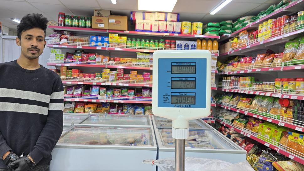 Magazinele neștiute din București unde se vând legume și fructe despre care nu știai că există. Plus pește Rohu 1025446