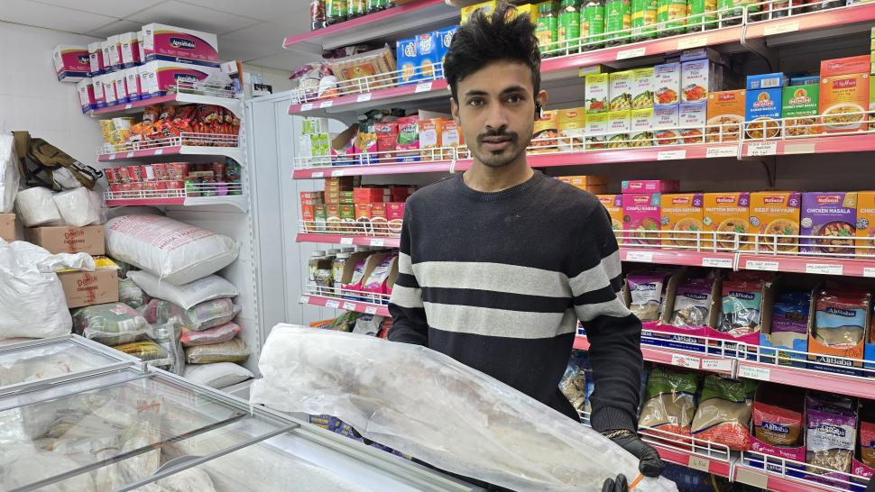 Magazinele neștiute din București unde se vând legume și fructe despre care nu știai că există. Plus pește Rohu 1025448