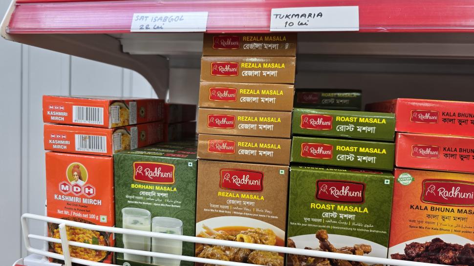 Magazinele neștiute din București unde se vând legume și fructe despre care nu știai că există. Plus pește Rohu 1025454