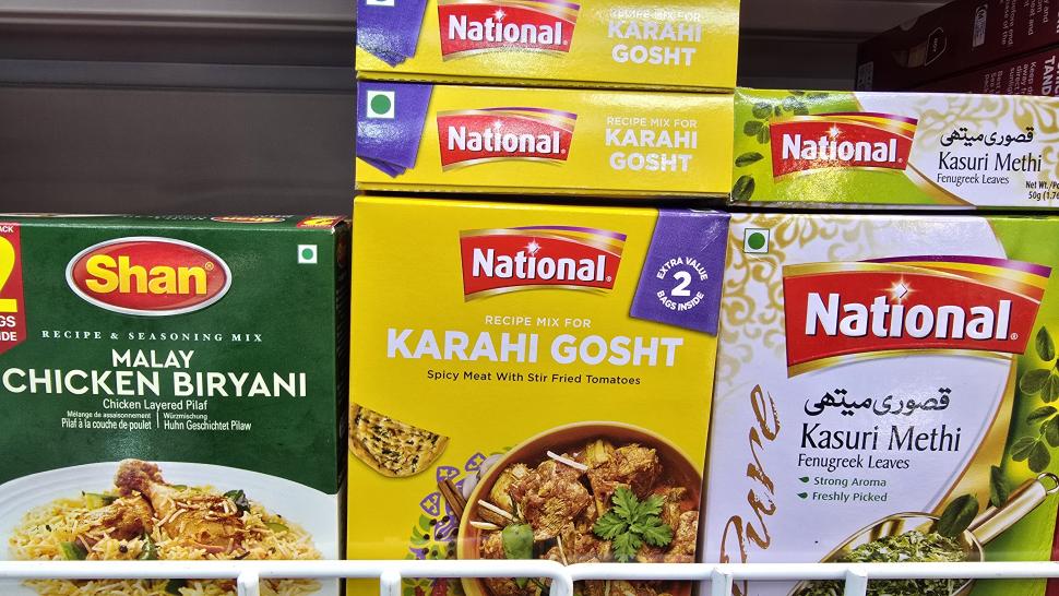 Magazinele neștiute din București unde se vând legume și fructe despre care nu știai că există. Plus pește Rohu 1025455