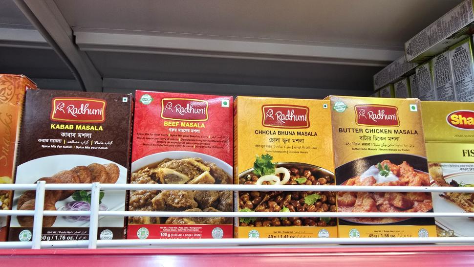 Magazinele neștiute din București unde se vând legume și fructe despre care nu știai că există. Plus pește Rohu 1025456