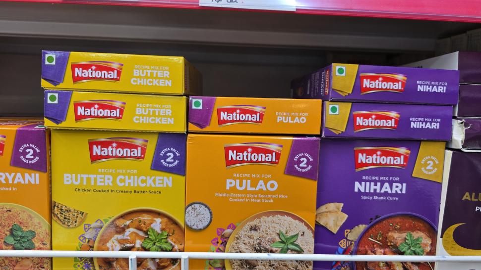 Magazinele neștiute din București unde se vând legume și fructe despre care nu știai că există. Plus pește Rohu 1025464